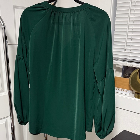 Chic Forest Green Blouse for Women - Picture 4 of 4